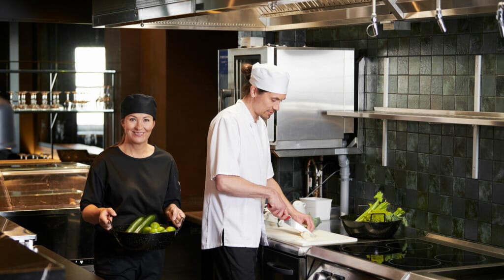 Our HoReCa workwear collection meets climate challenges